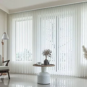 وبلاگ دکوریما 15 پرده ورتیکال چیست؟ بررسی مزایا، کاربردها و راهنمای خرید مدلهای عمودی | دکوریما